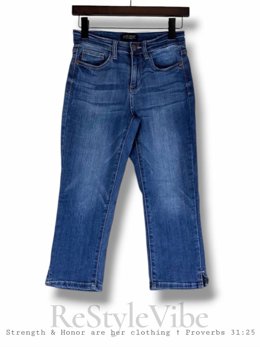 JUDY BLUE Women’s Size 1/25 Denim Jeans Skinny Fit Capri Style Stretch